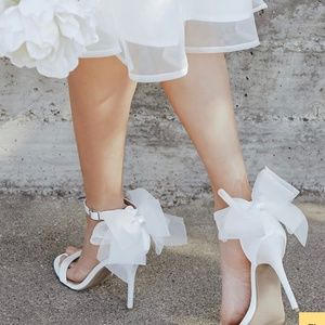 Lulu Ayanna Ivory Bridal satin bow heels